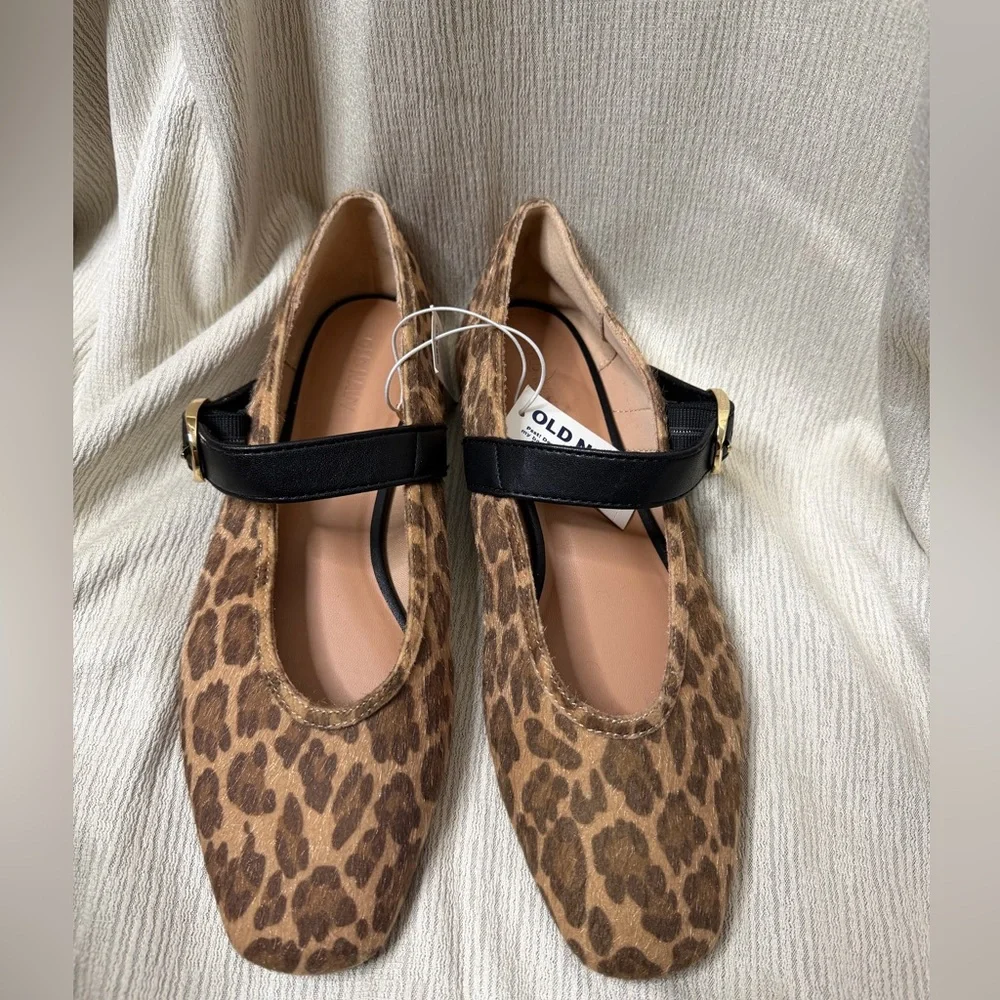 Old Navy Leopard Print Mary Jane Flats size 8 - Picture 2 of 5